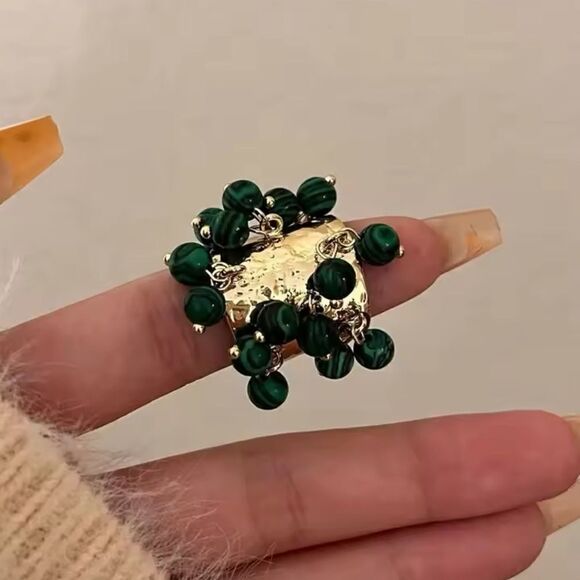 COPY - Zara bold green beaded cluster statement ring - Picture 1 of 3